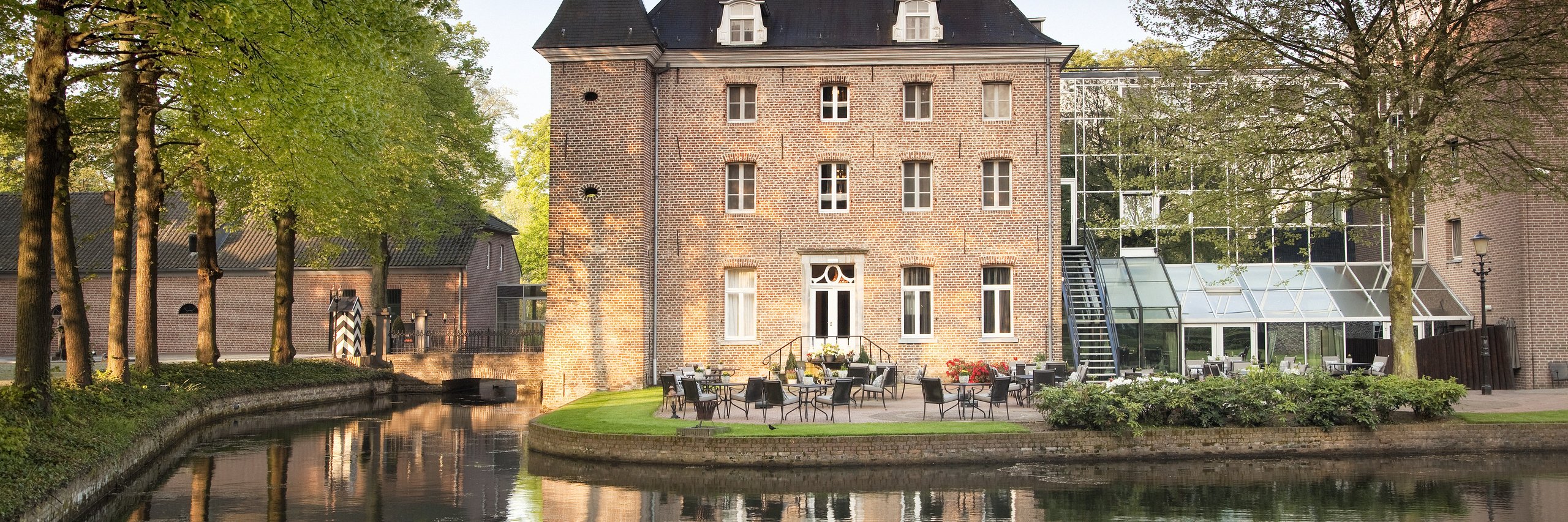 Overnachten in een romantisch kasteel in de buurt van Venlo. Verblijf bij Bilderberg hotel Château Holtmühle in Tegelen.